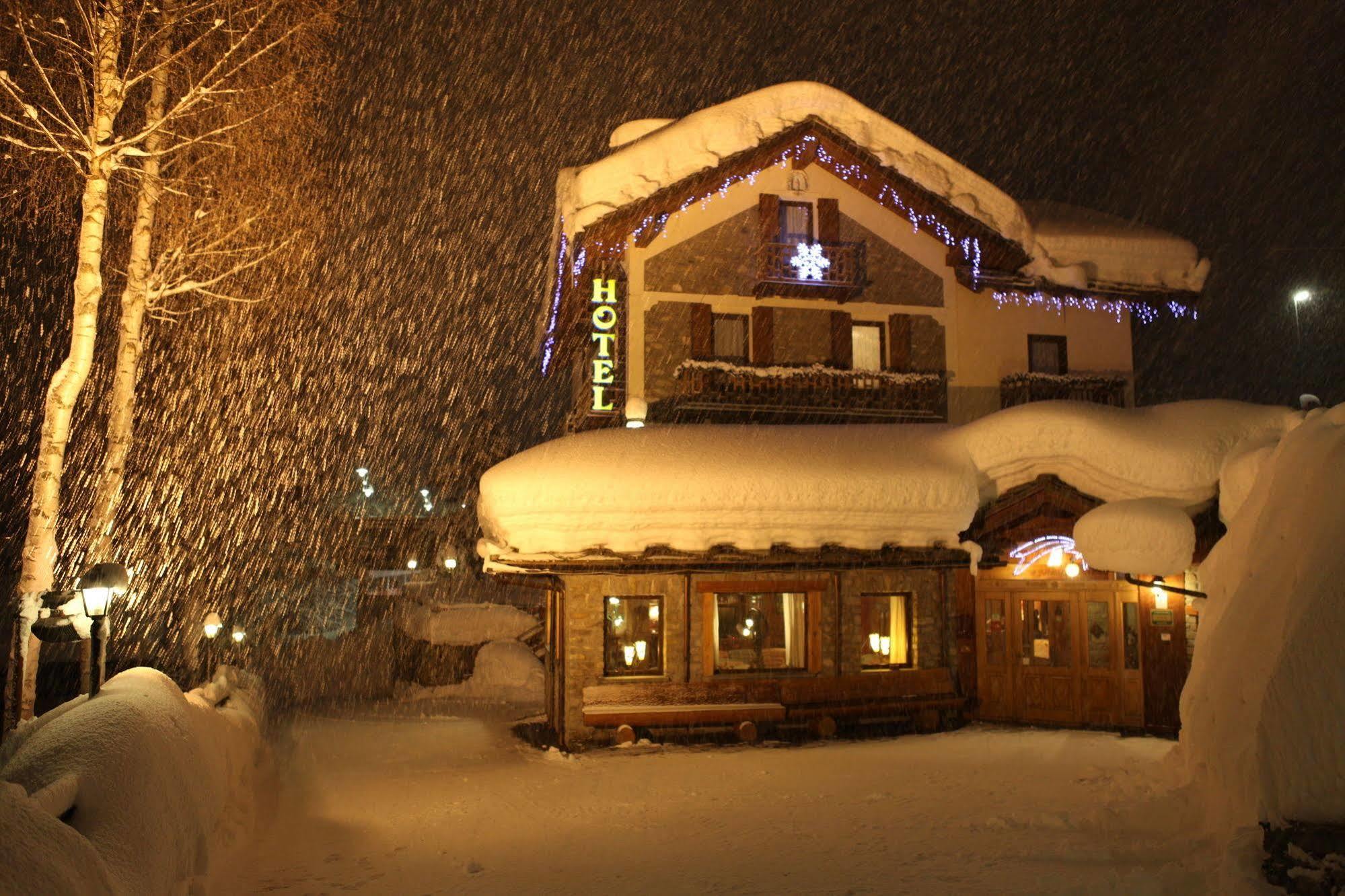 Hotel Stella Del Nord Courmayeur Luaran gambar